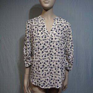 White and blue button up blouse by Collective Concepts in size XS.